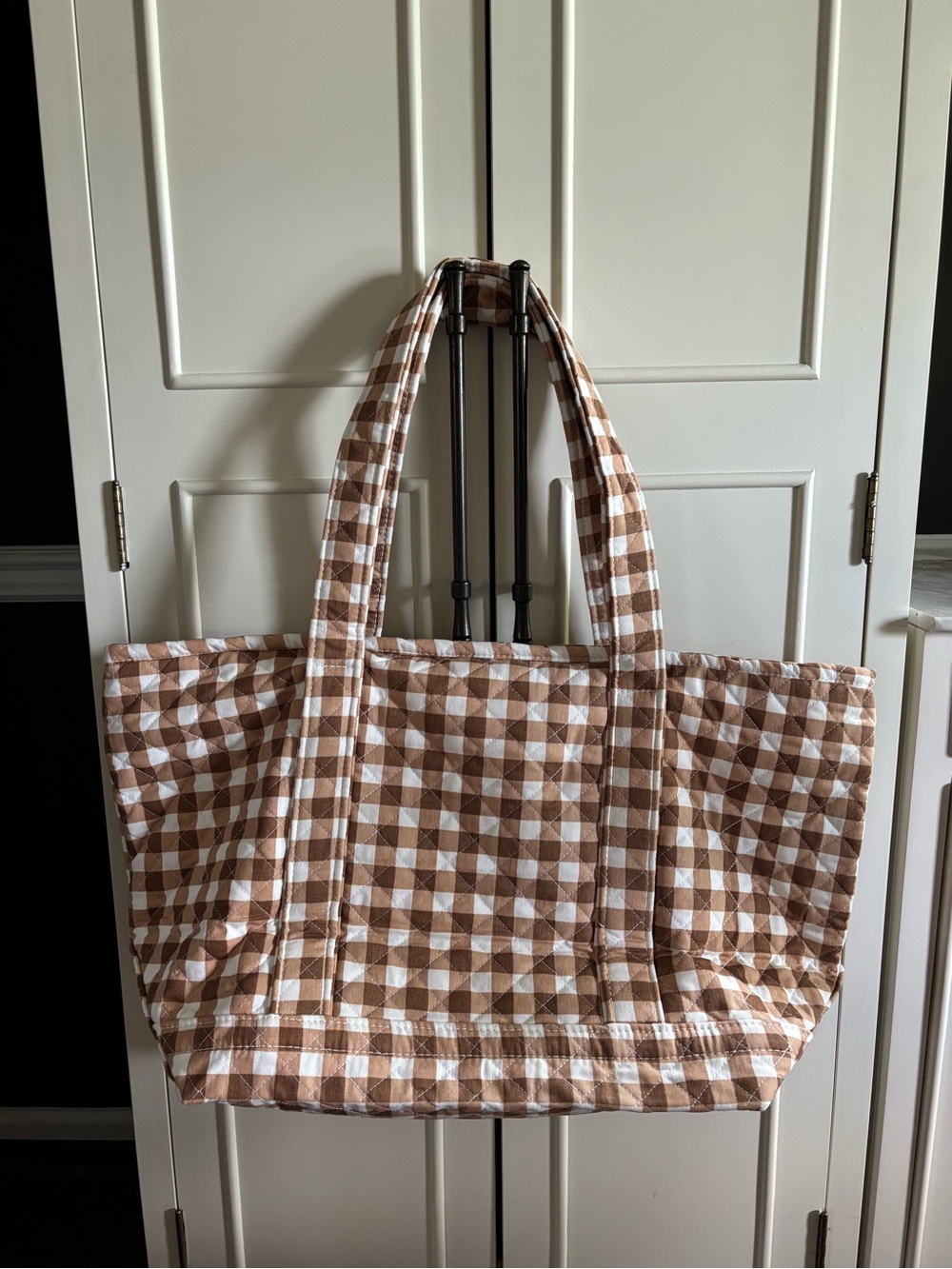 MDW Sale! Gingham Quilted Oversized Lightweight Bag with Zip Closure NWT